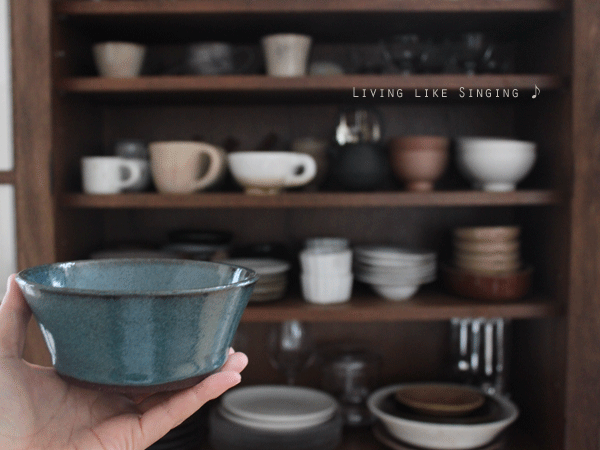 小澤基晴さんの個展 * 素敵なうつわに触れるひと時 | Living like 