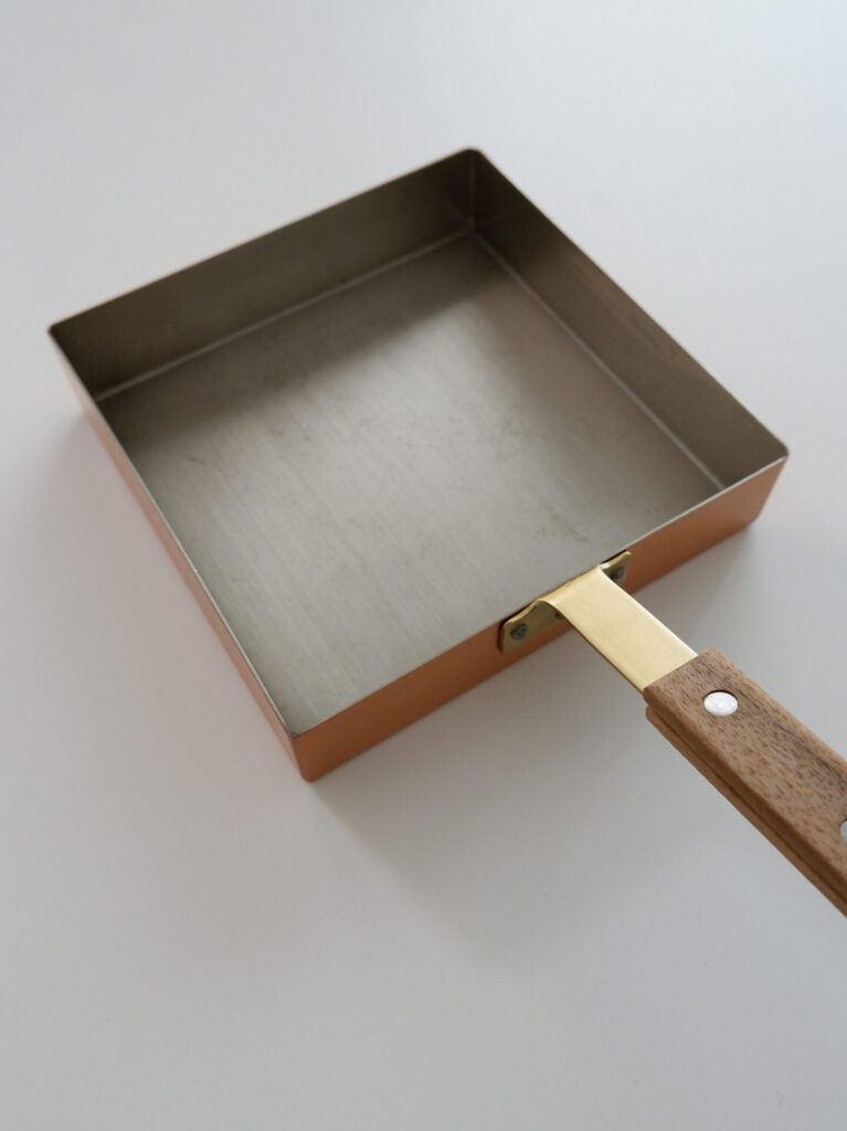 一度使用した銅の卵焼き器 保堂